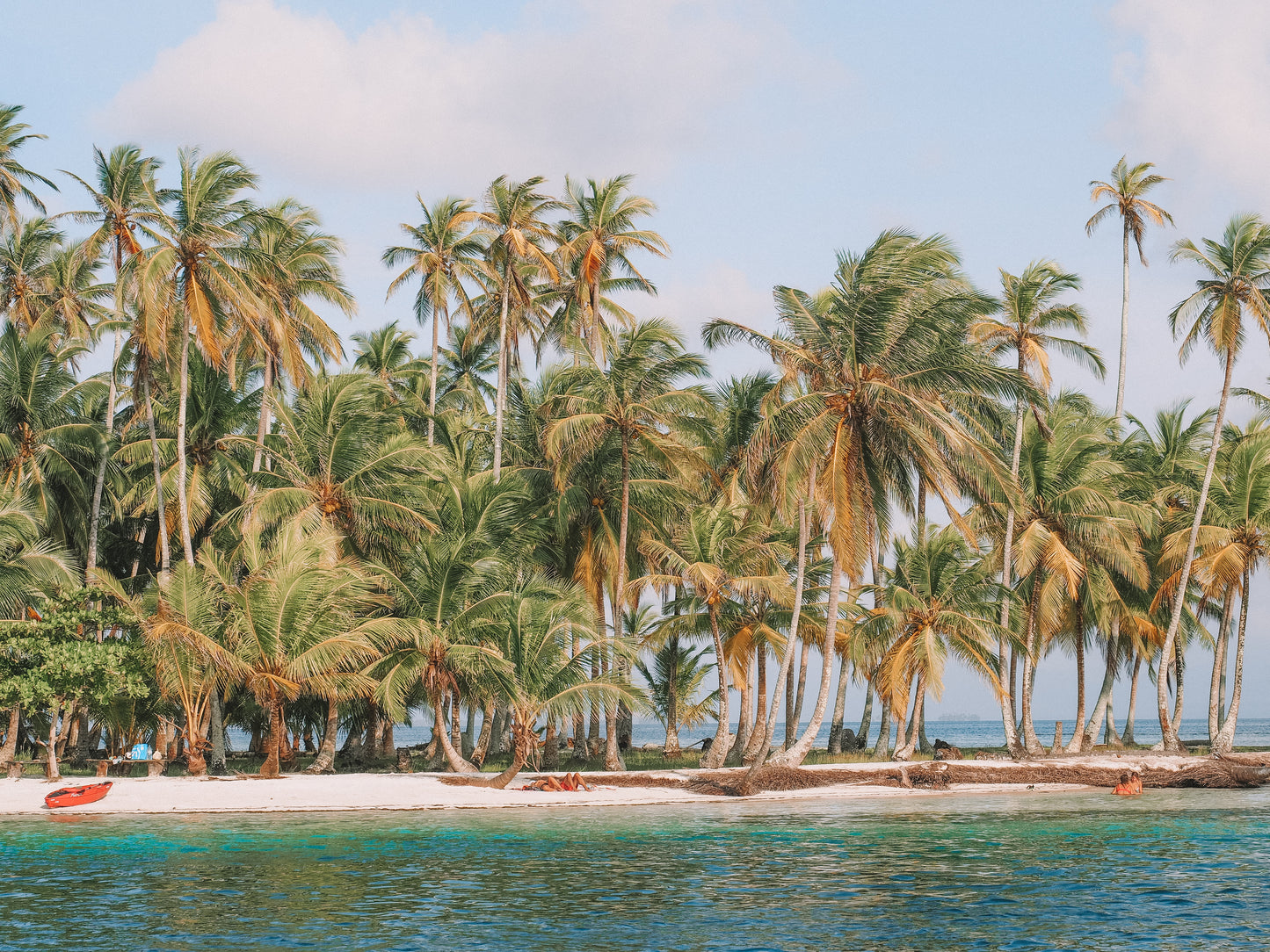 Explore the Philippines with Caitlyn